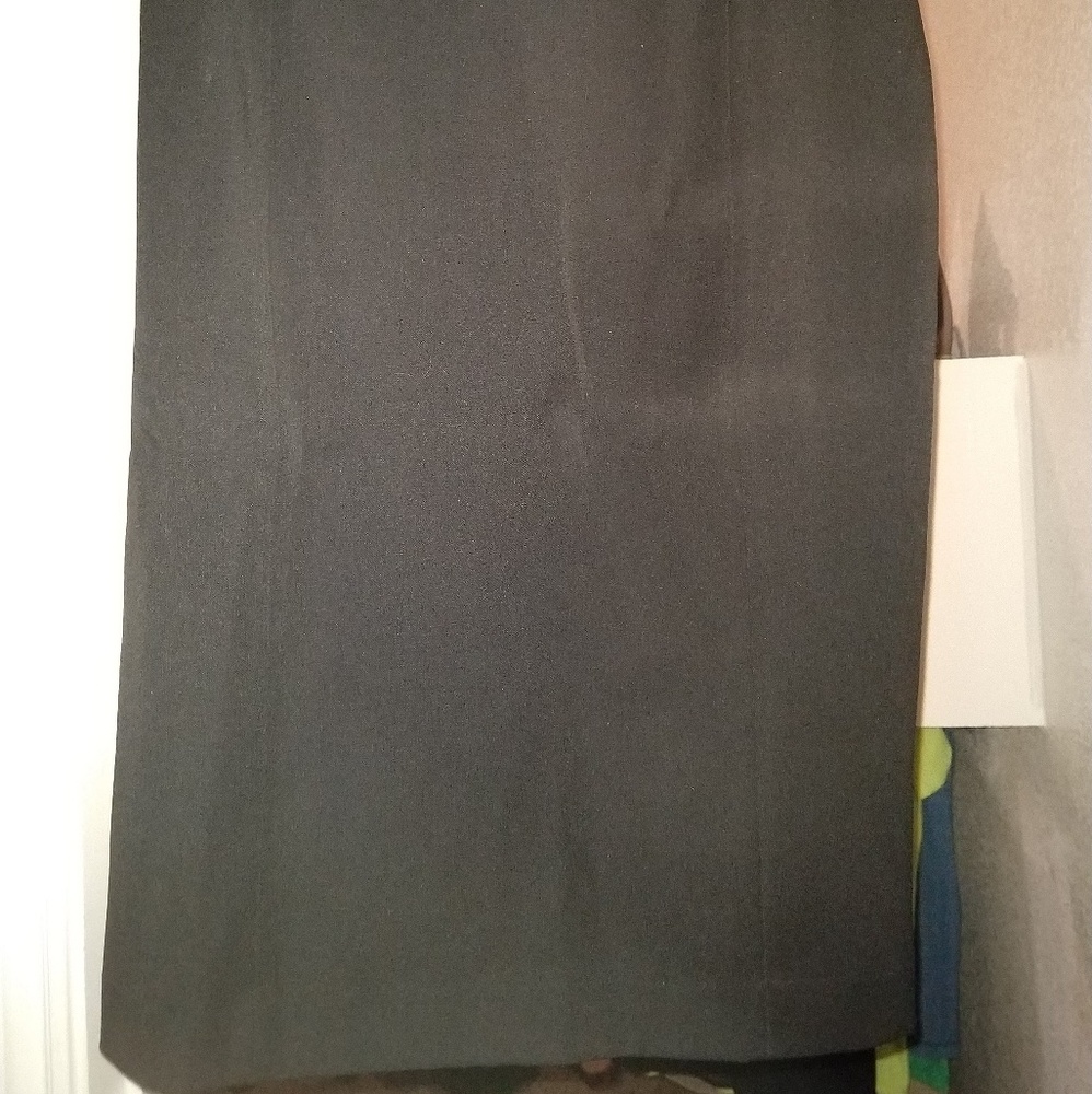 Black express pencil skirt